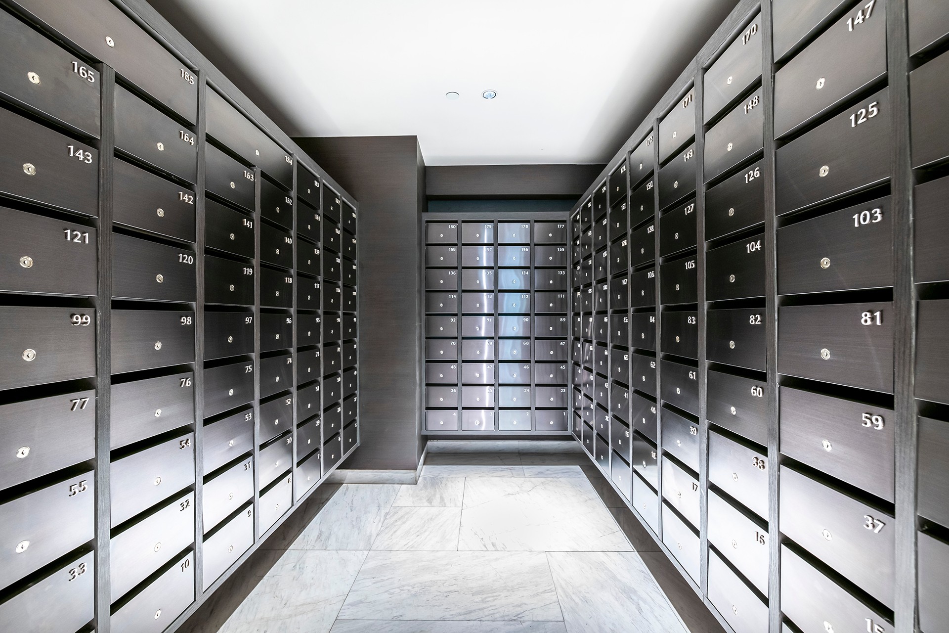 FPHE0030-Banque-centrale3
